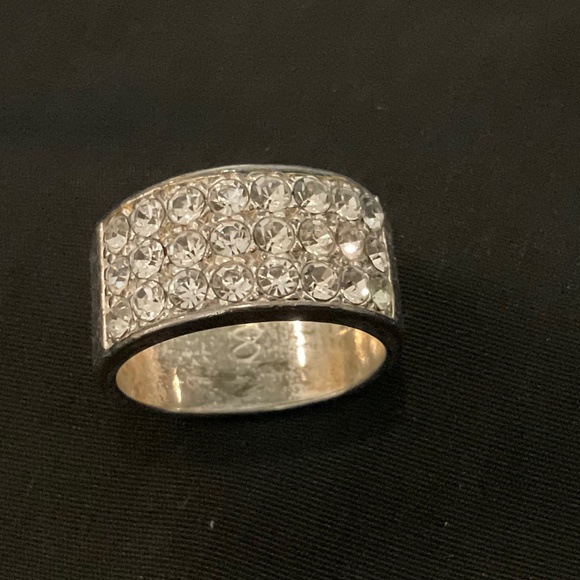 VINTAGE Guess Ring Size 8 - Picture 4 of 9